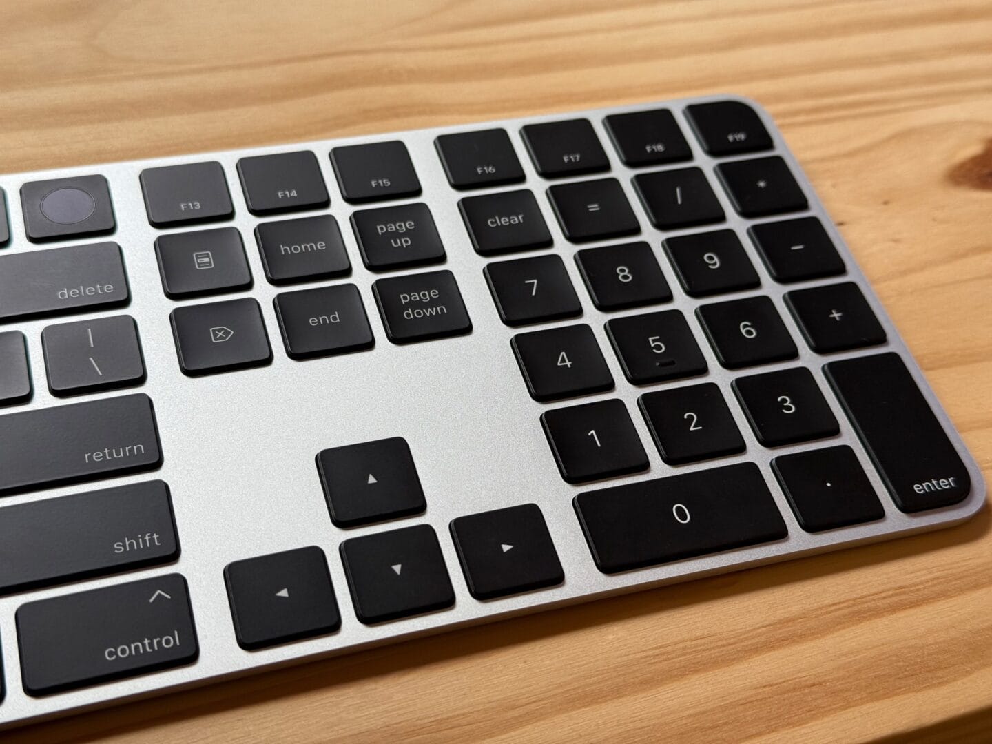 Closeup of the Black Magic Keyboard arrow keys and number pad.