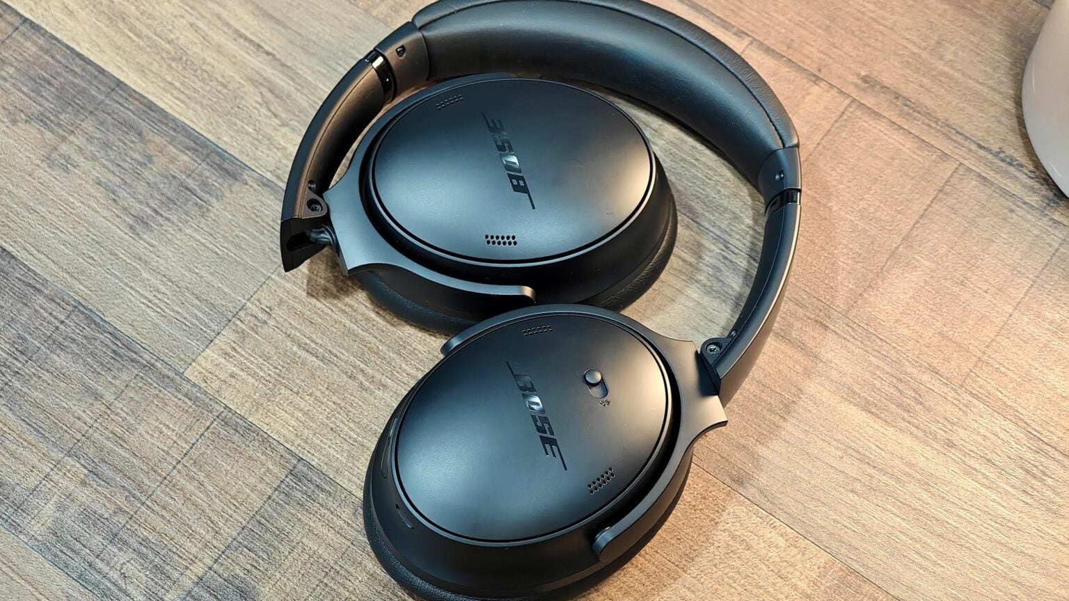 Bose QuietComfort headphones