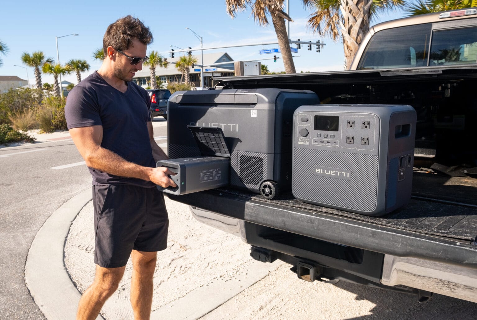 Bluetti SwapSolar power station and fridge