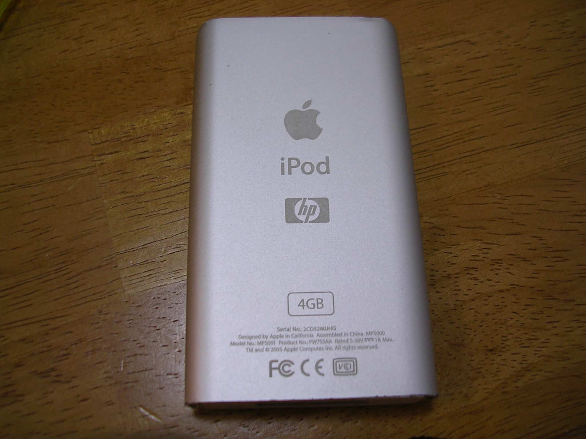 Photo of the iPod+HP, a Hewlett-Packard-branded iPod.