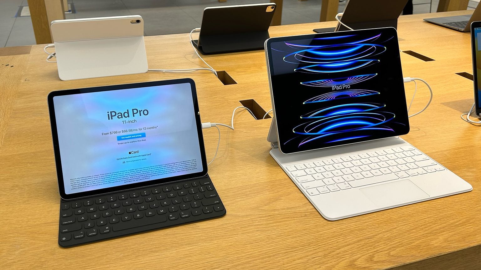 iPad Pro in Apple Store