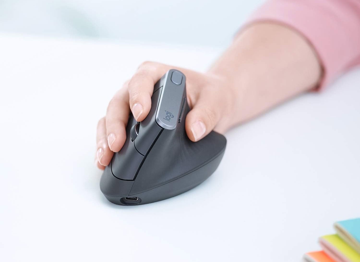 Logitech MX Vertical Wireless Mouse handshake