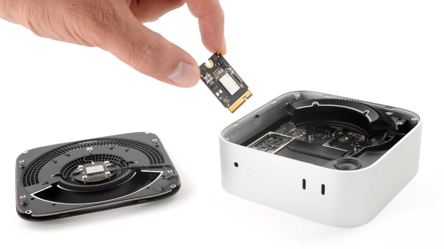 M4 Mac mini teardown showing its SSD