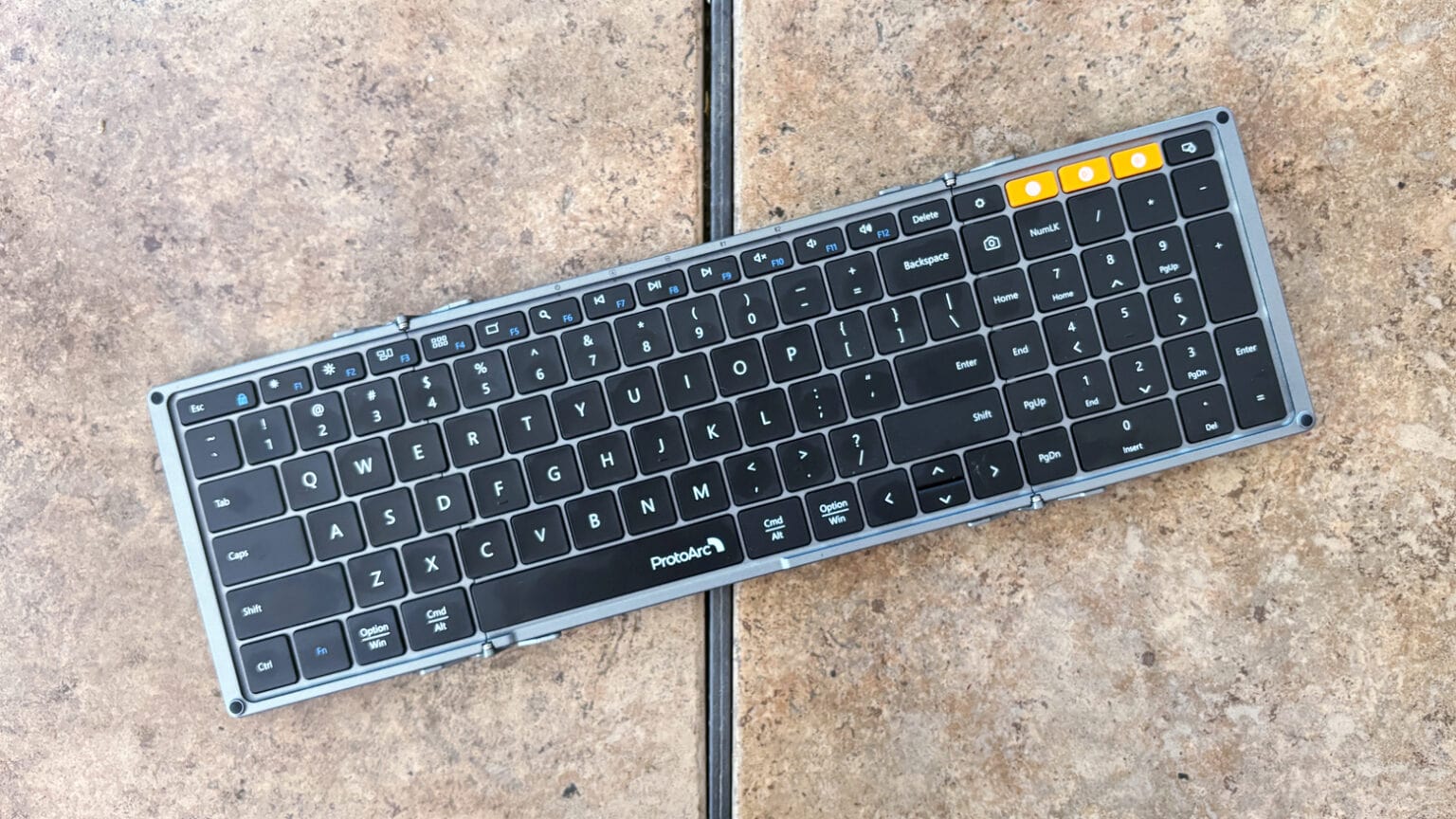 ProtoArc XK01 Tri-Fold Bluetooth Keyboard review